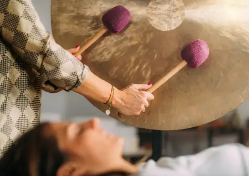 sesión de gong en Alhaurín de la Torre