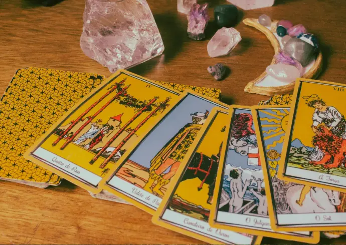 Lectura de tarot en Málaga para resolver dudas y decisiones personales